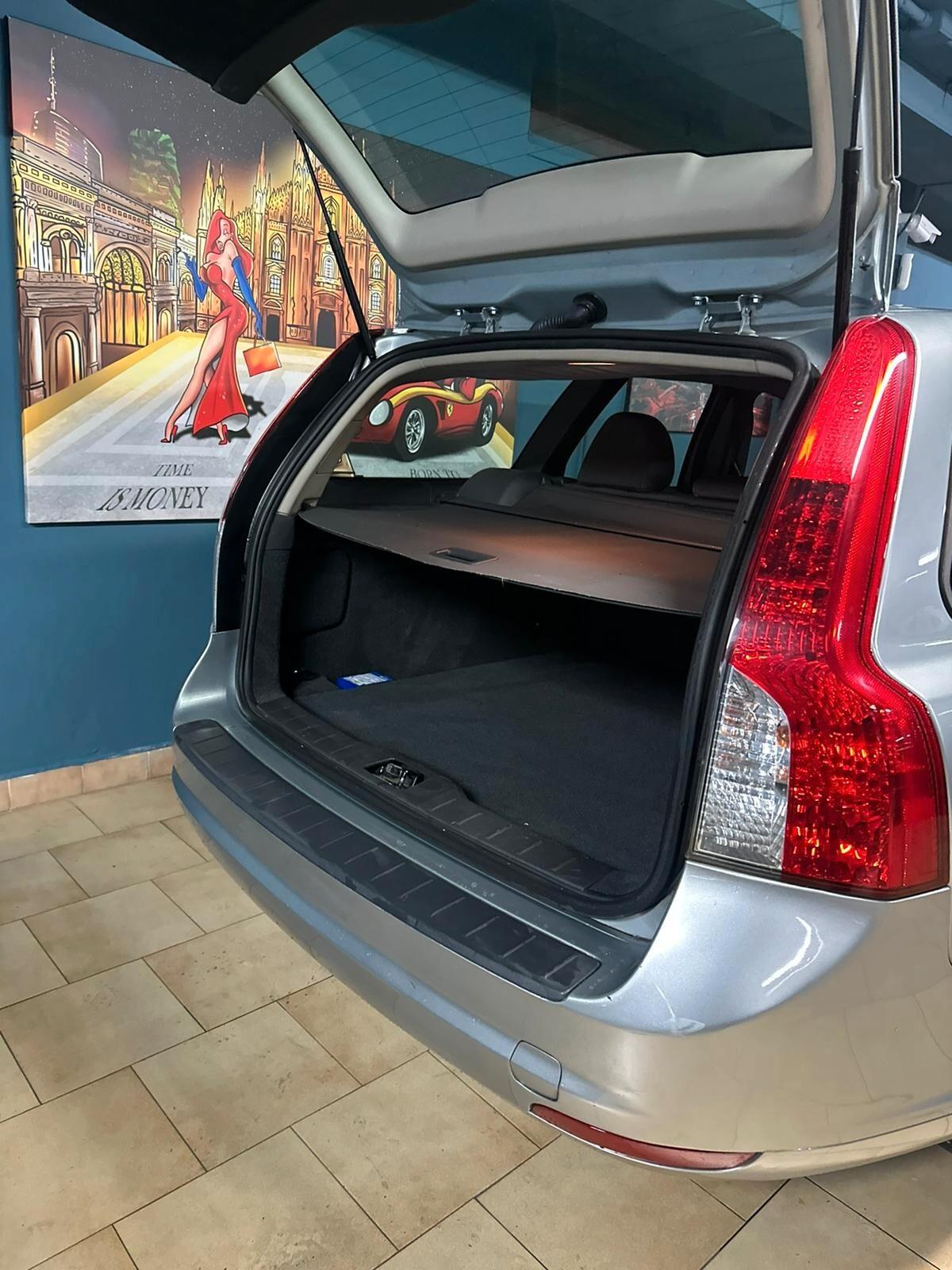 VOLVO V50 CERTIFICATA 1.6CC 101CV OK NEOPATENTATI