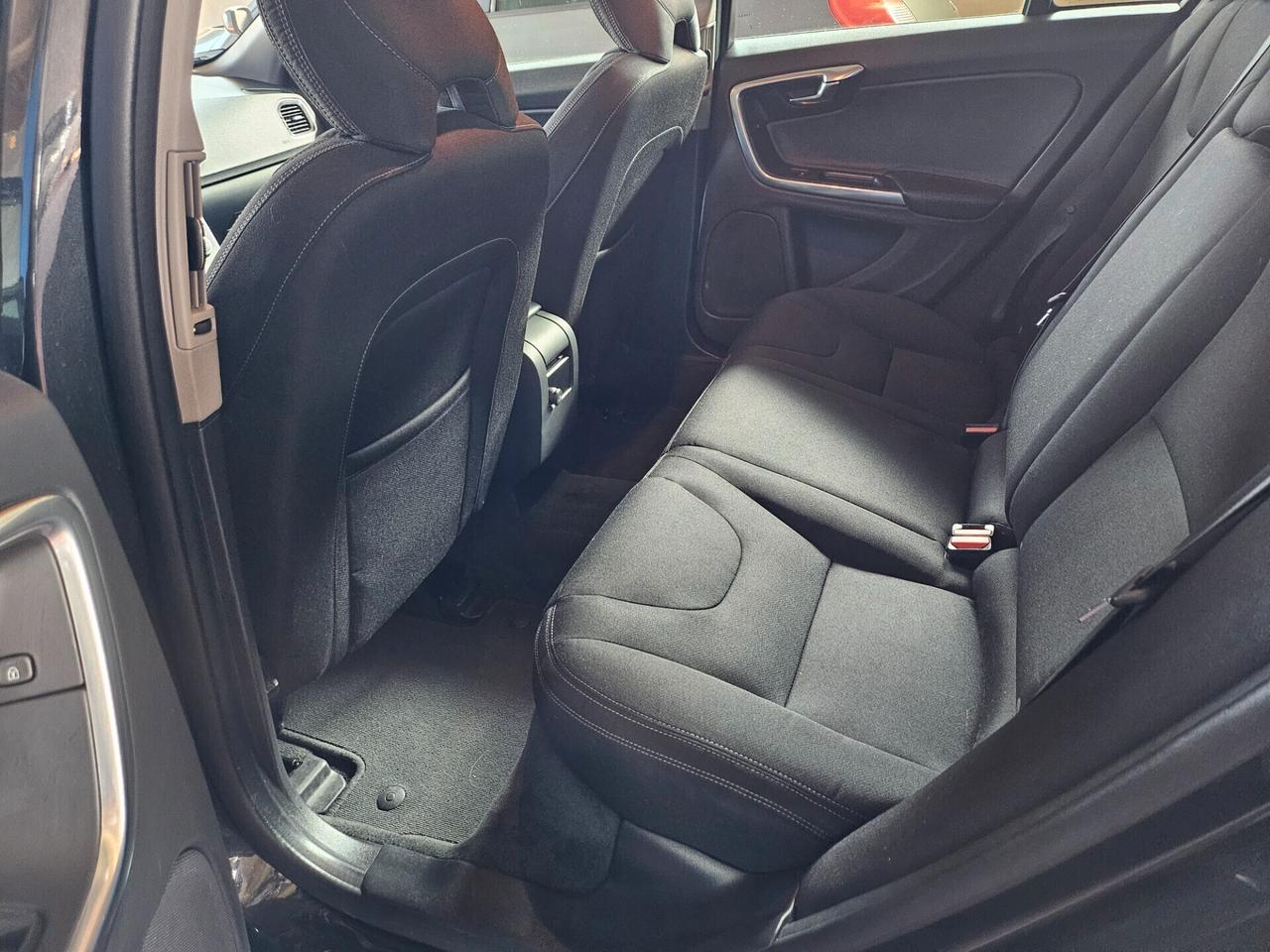 Volvo V60 D2 1.6 Kinetic
