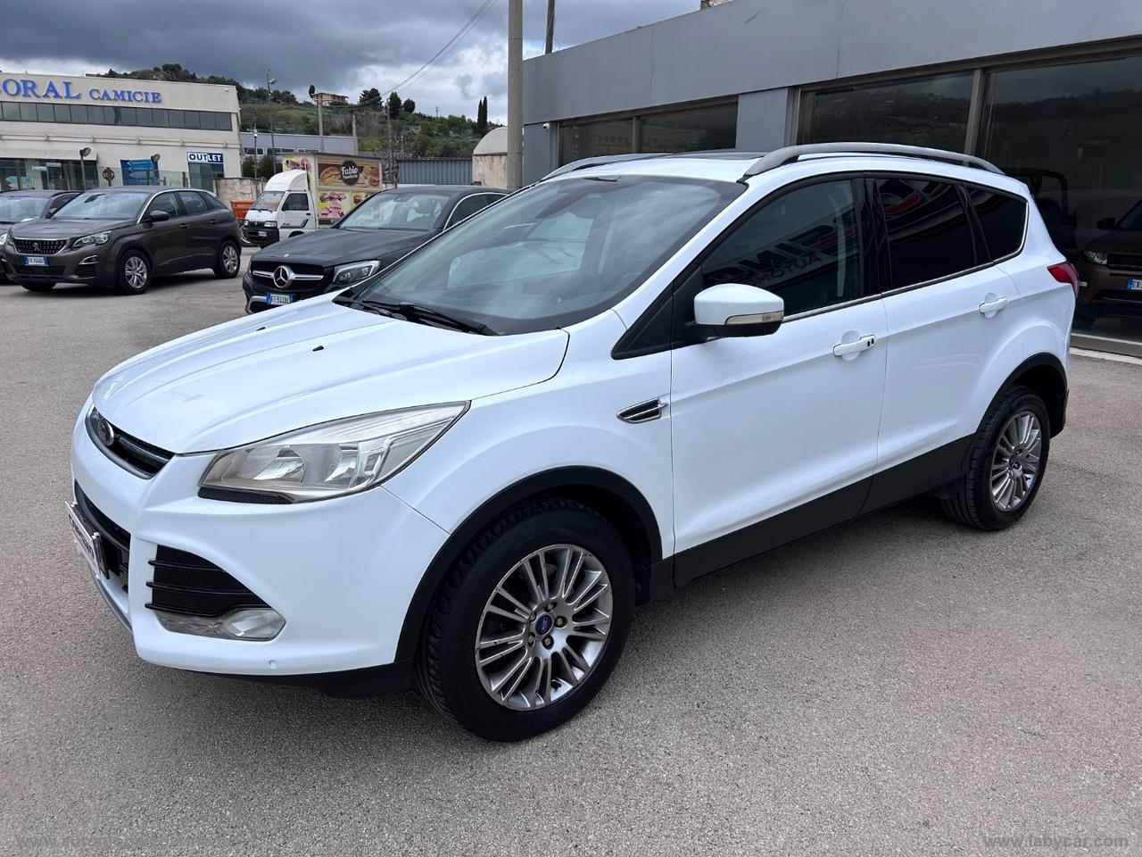 FORD Kuga 2.0 TDCI 140 CV 4WD Pow. Titanium