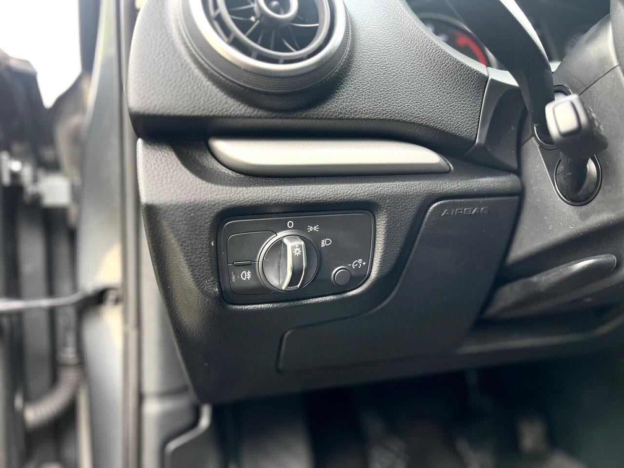 Audi A3 SPB 1.6 TDI (110cv)*XENO*NAVI*SEDILI RISCALDABILI