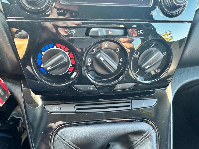 LANCIA Ypsilon 1.2 69 CV 5 porte S&S Gold OK NEOPATENTATO