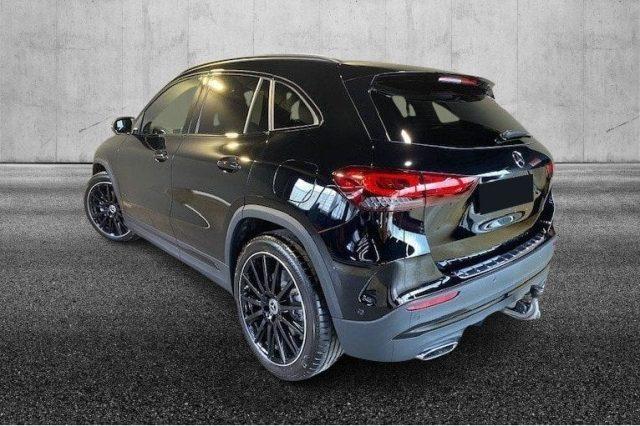 MERCEDES-BENZ GLA 200 d Automatic Premium