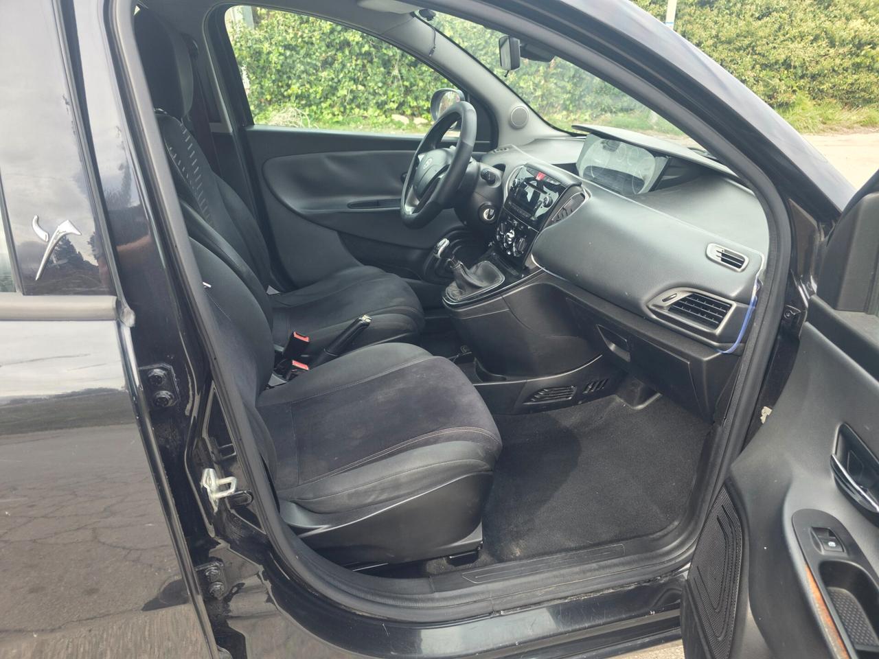 Lancia Ypsilon 1.3 MJT 16V 95 CV 5 porte S&S Gold