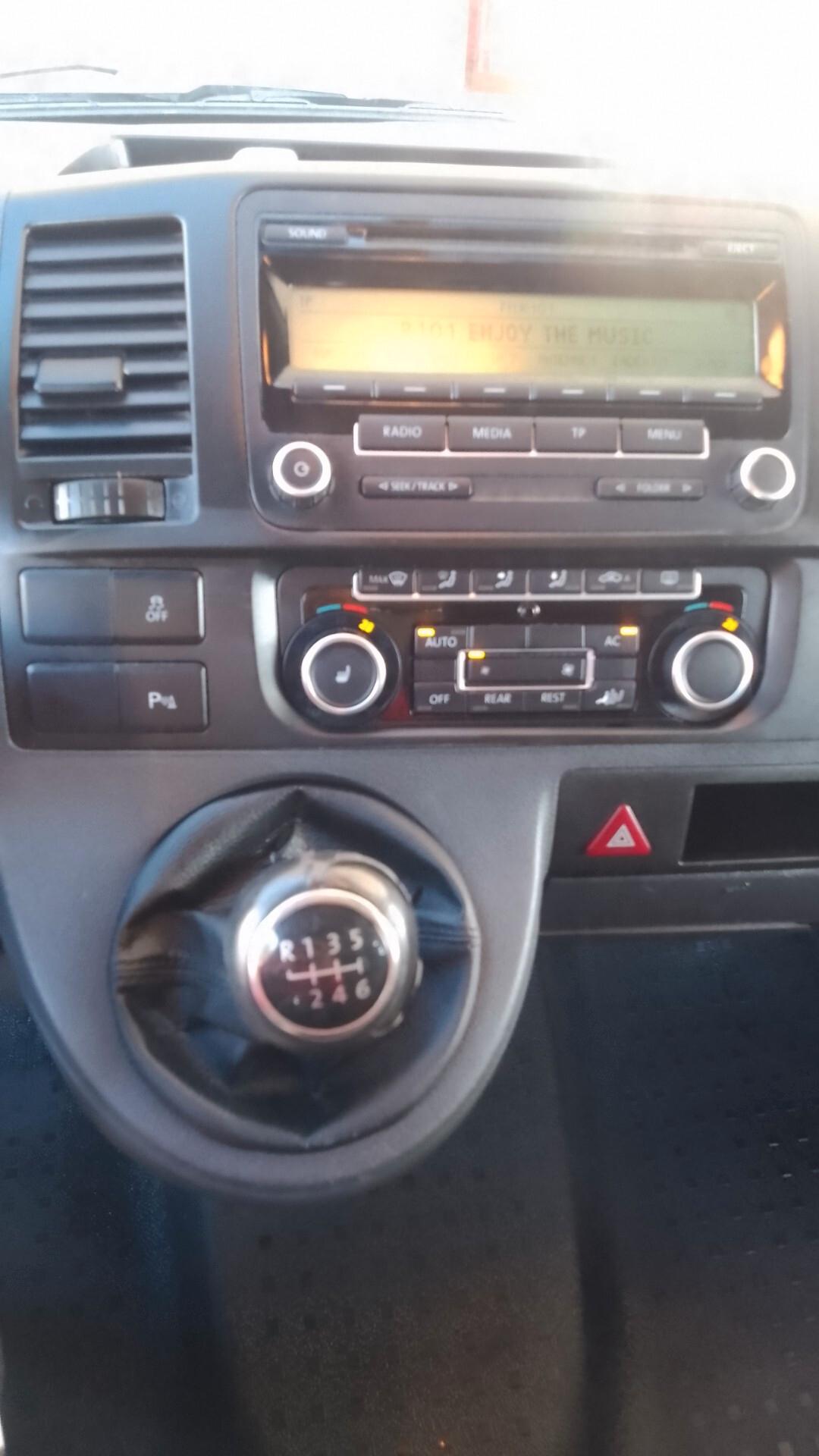 Volkswagen Caravelle TDI 9 POSTI 2011 E5