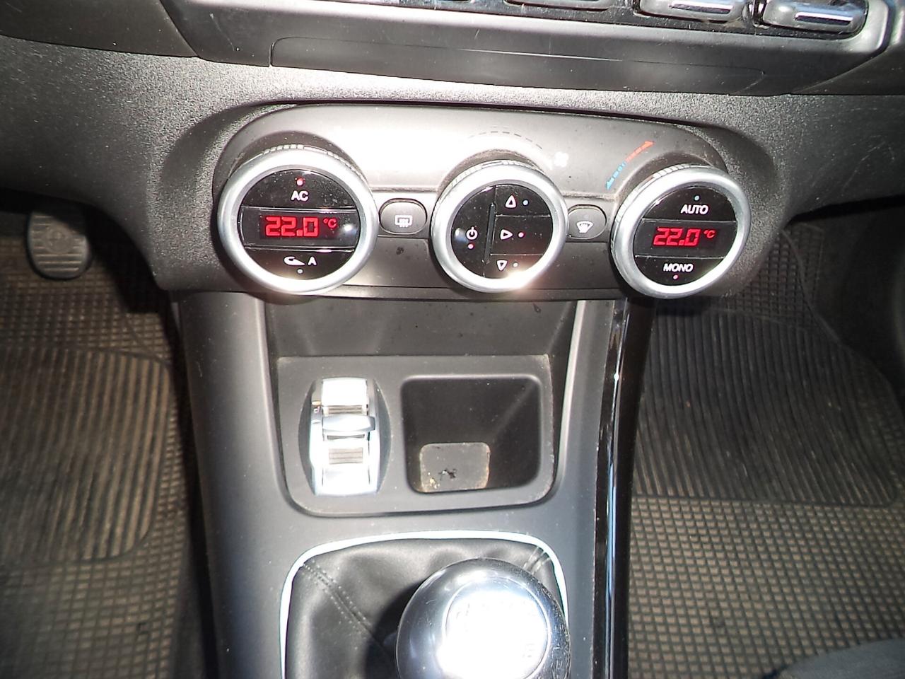 Alfa Romeo Giulietta 1.6 JTDm-2 105 CV Distinctive
