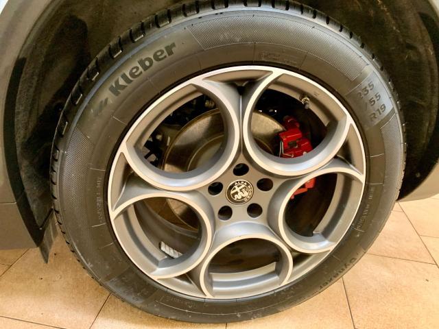 Alfa Romeo Stelvio Stelvio 2023 2.0 T Sprint Q4 280cv auto - 25.790km