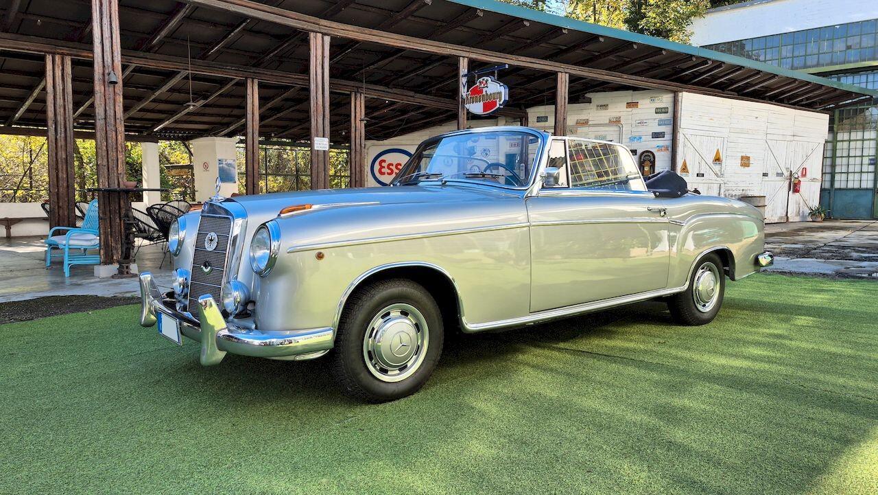 Mercedes-Benz 220 S Ponton Cabriolet W180 – 1957