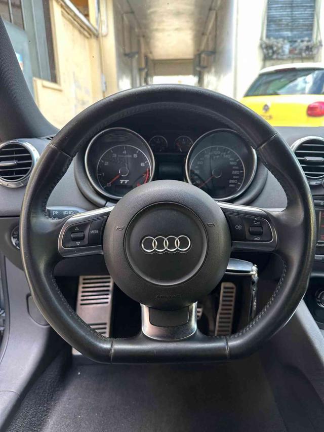 AUDI TT Coupé 3.2 V6 quattro