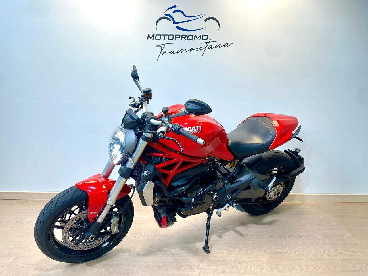 DUCATI MONSTER 1200 + TERMIGNONI DA 99€ AL MESE
