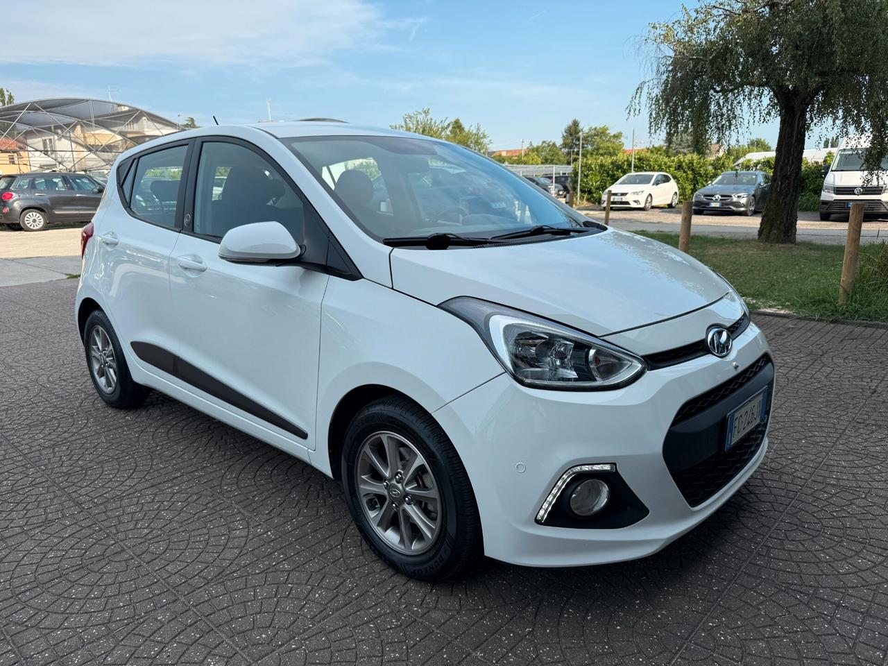 Hyundai i10 1.2 MPI Sound Edition A/T