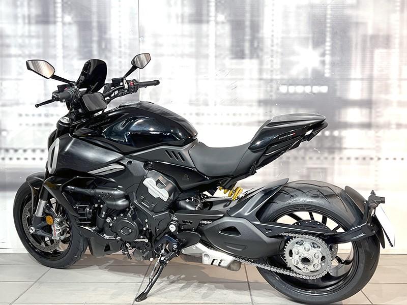 Ducati Diavel V4