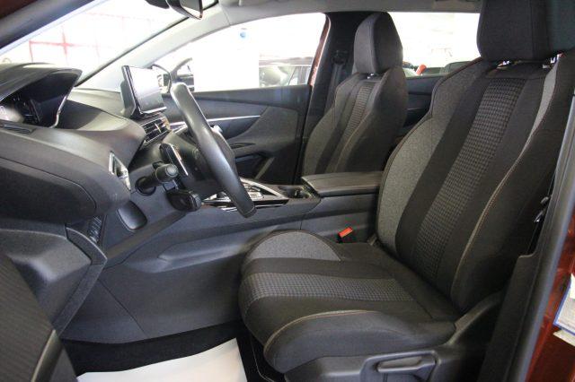 PEUGEOT 5008 BlueHDi 130 S&S EAT8 Active Business