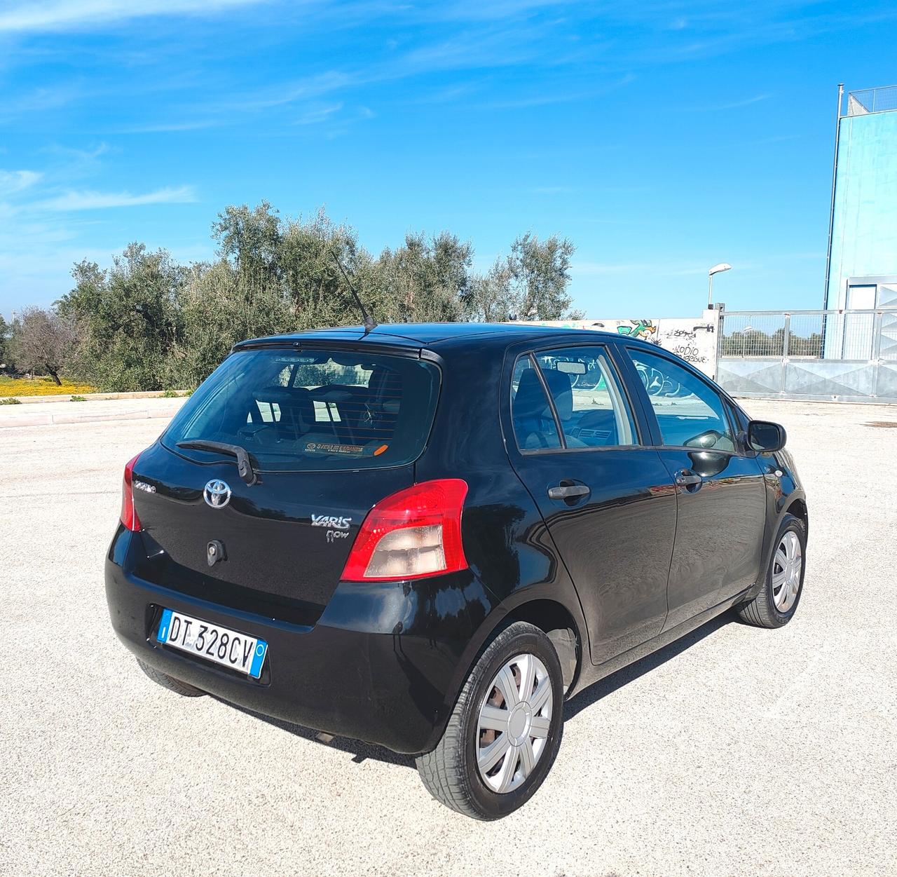 Toyota Yaris 1.0 5 porte Now UNIPROPRIETARIO prezzo PROMO