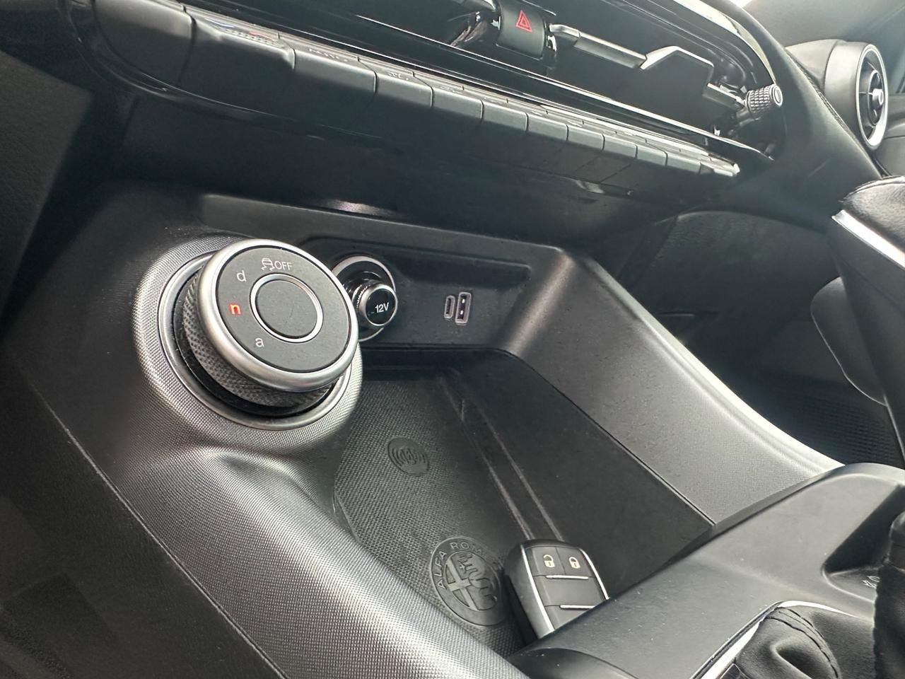 Alfa Romeo Tonale 1.3 280 CV PHEV AT6 Q4 Speciale GARANZIA FINO AL 2028 UNIPRO