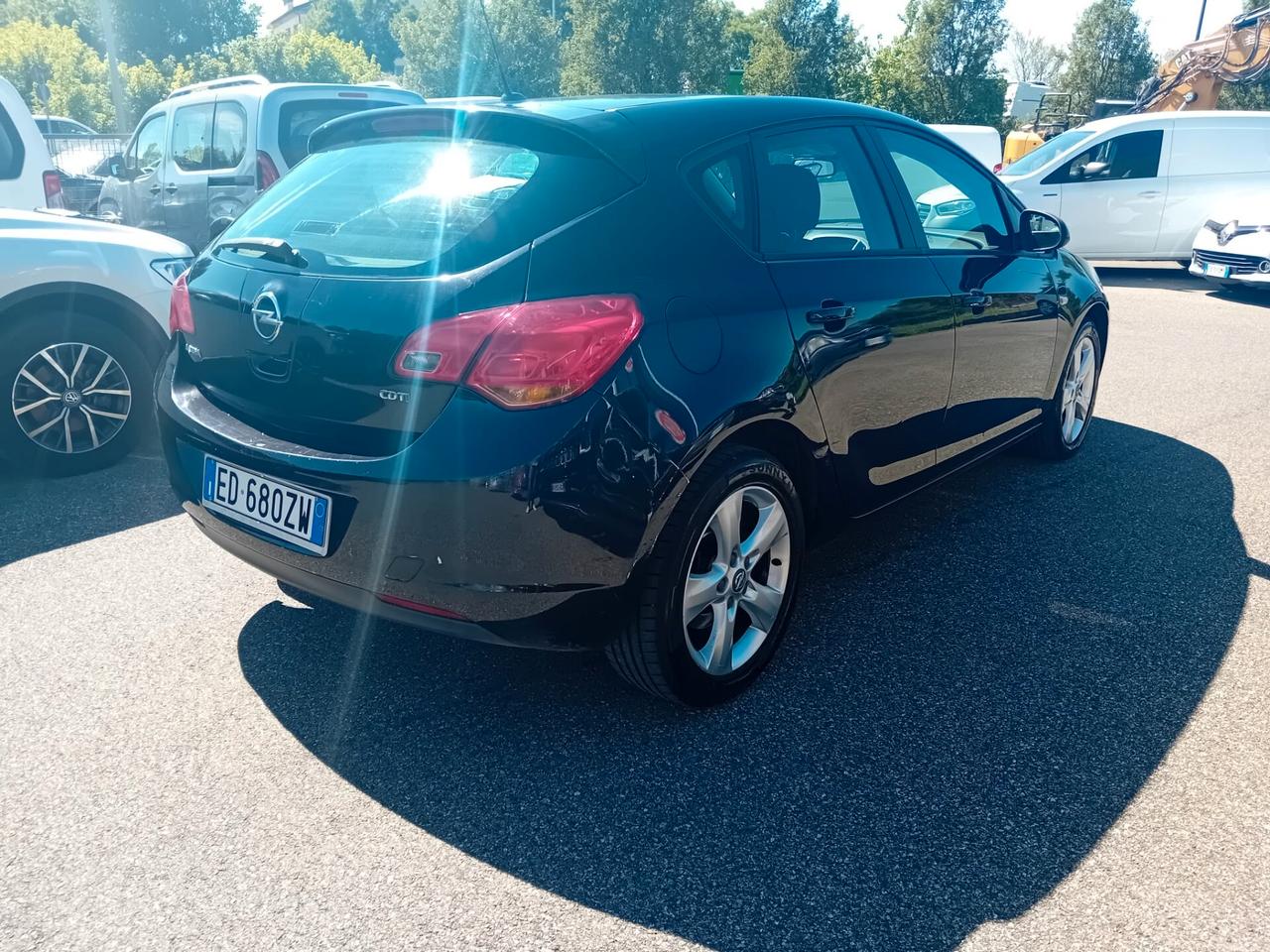 Opel Astra 1.7 CDTI 110CV 5 porte Cosmo