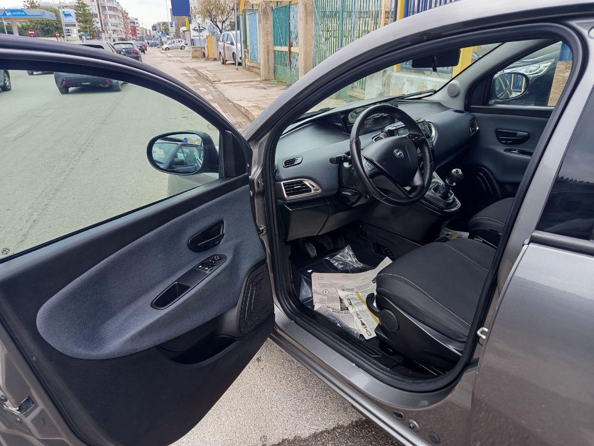 LANCIA Ypsilon 1.0 FireFly 5p. Hybryd Gold 2022