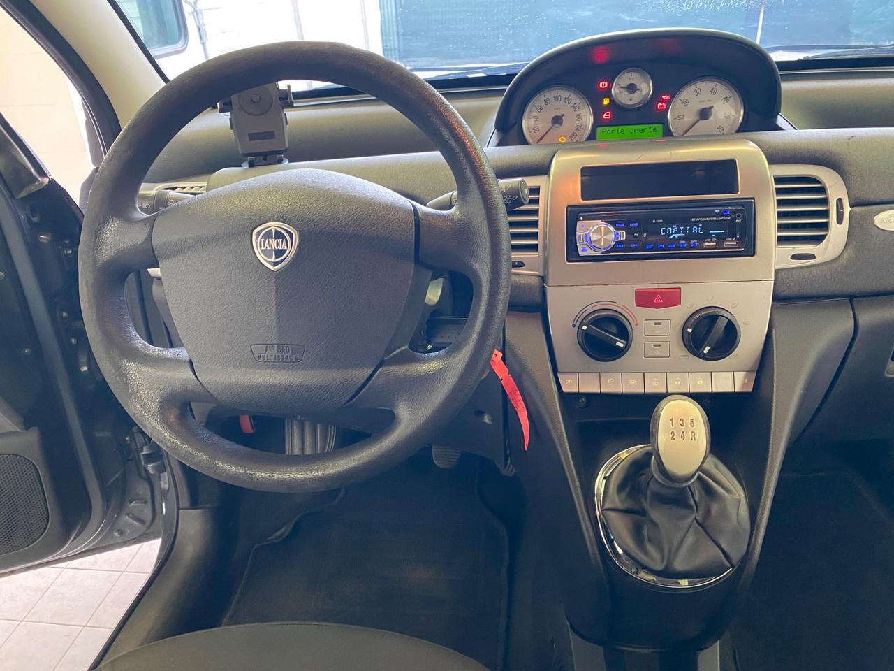 Lancia Ypsilon 1.2 69 CV Platinum