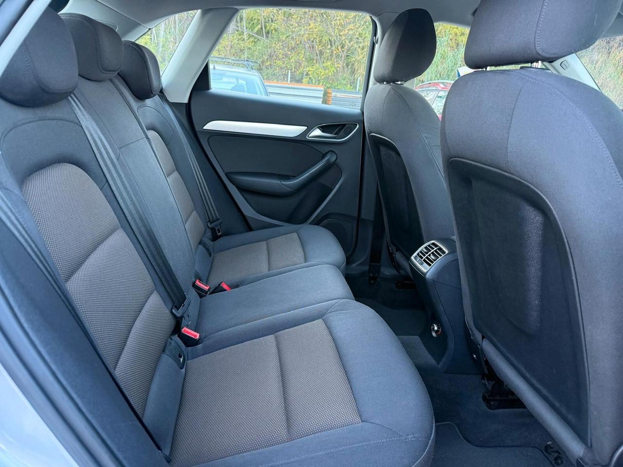Audi Q3 2.0 tdi Business advanced