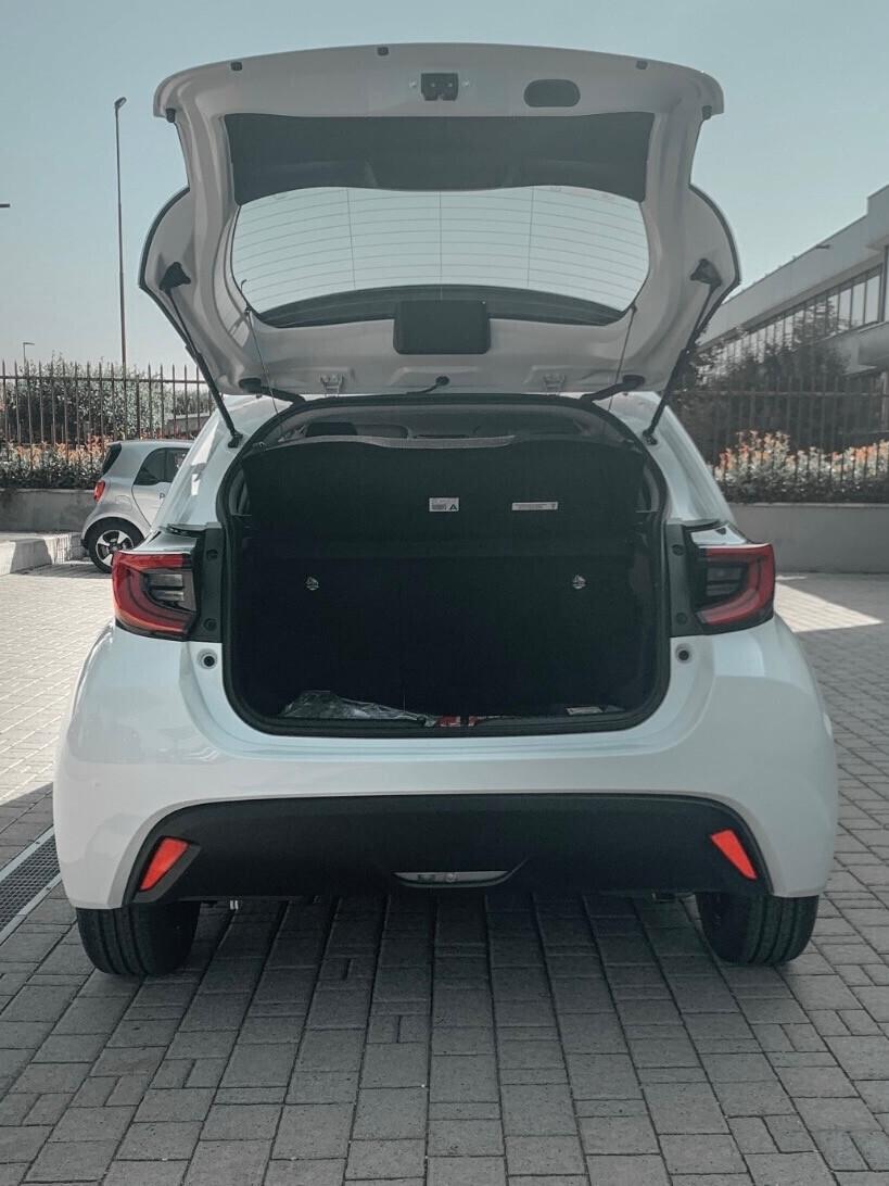 PRONTA CONSEGNA!! Toyota Yaris 1.5 FULL-Hybrid 5 porte AUTOMATICA