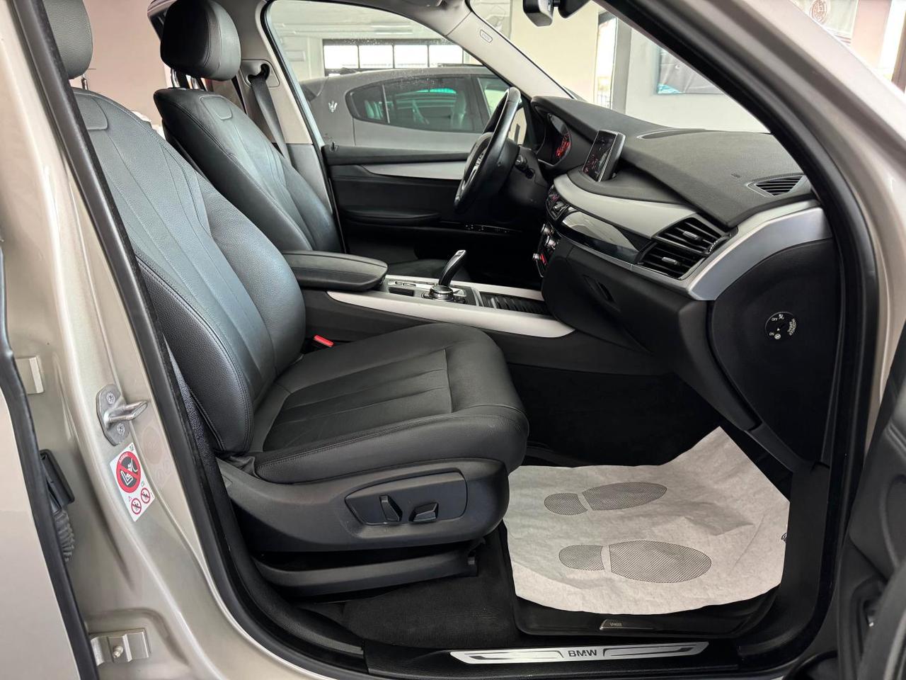 BMW X5 xdrive25d 218 CV Navi Led Dvd Uniprop