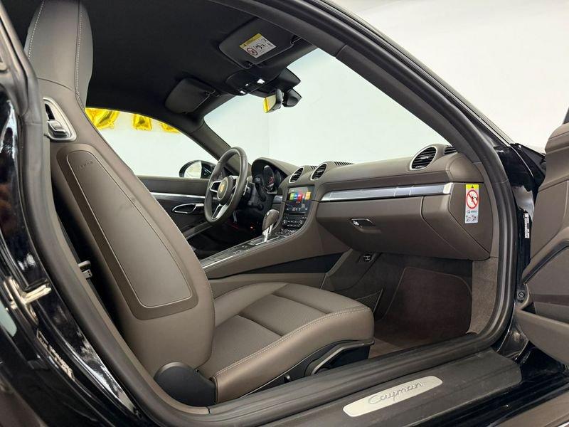 Porsche 718 Cayman