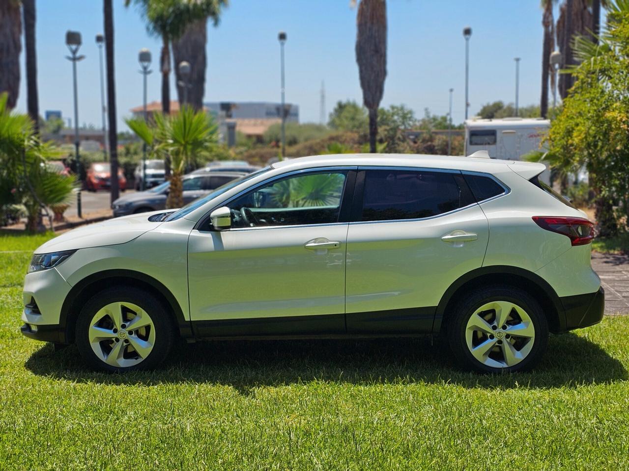 Nissan Qashqai 1.6 dCi 130cv. Cambio automatico.