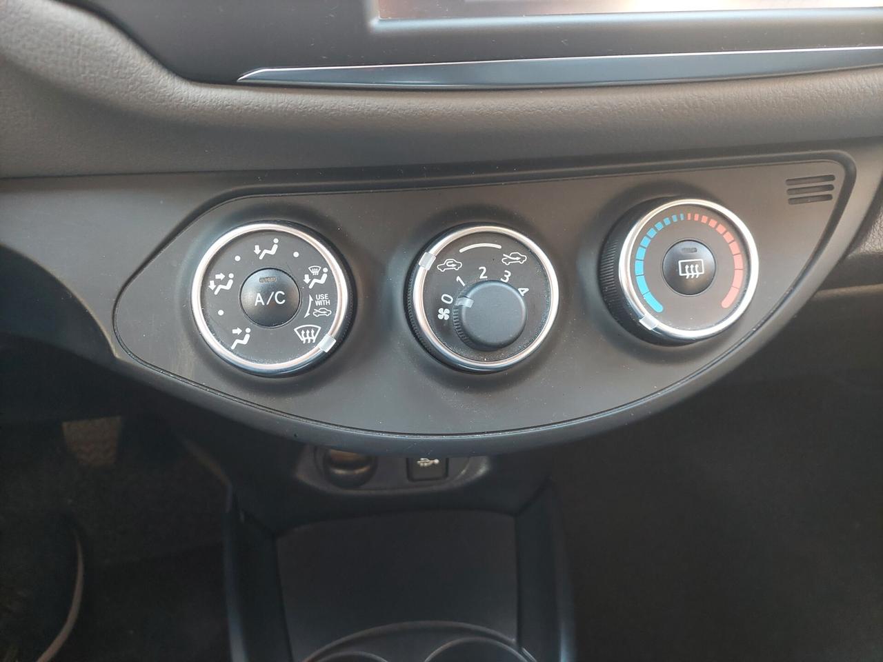 Toyota Yaris 1.0 5 porte Business
