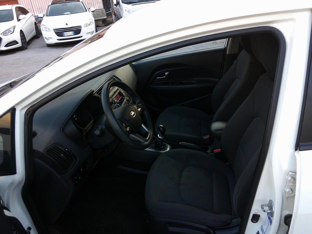 Kia Rio 1.4 CRDi WGT 5p. EX 2012