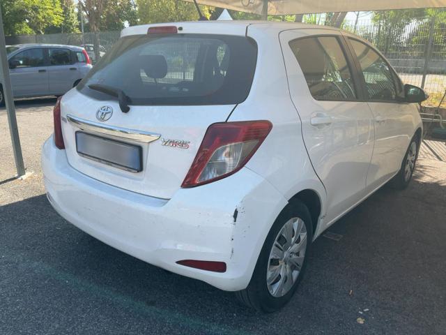 TOYOTA Yaris 1.0 5 porte Active