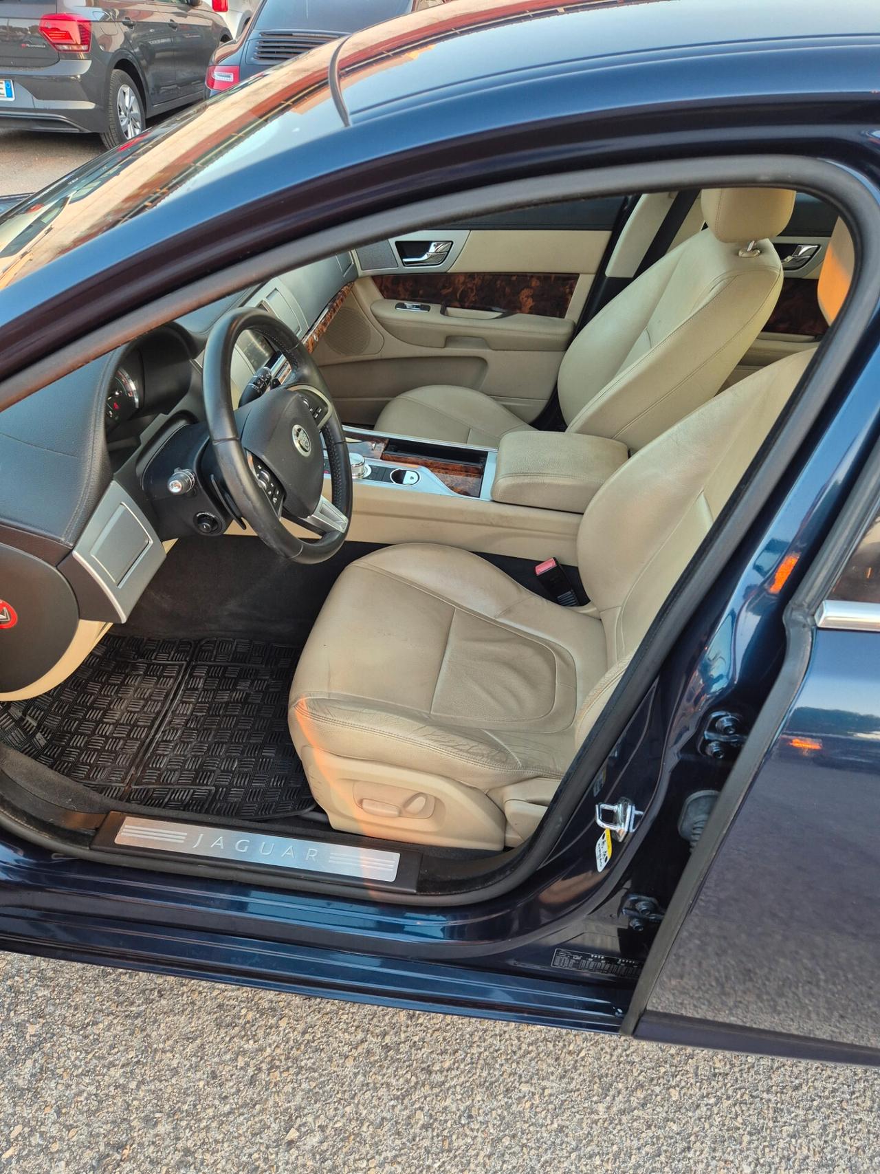 Jaguar XF Sportbrake 2.2 D 200 CV Portfolio