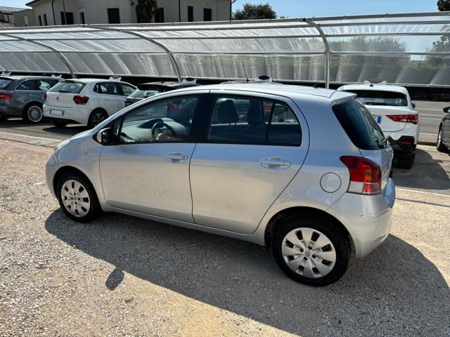 TOYOTA Yaris 1.3 5 porte Sol NEOPATENTATI