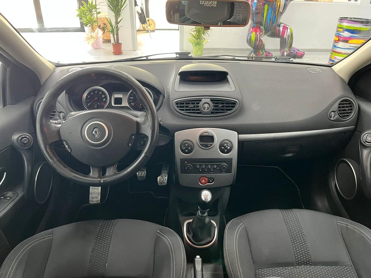 Renault Clio 3p 2.0 16v RS 200cv