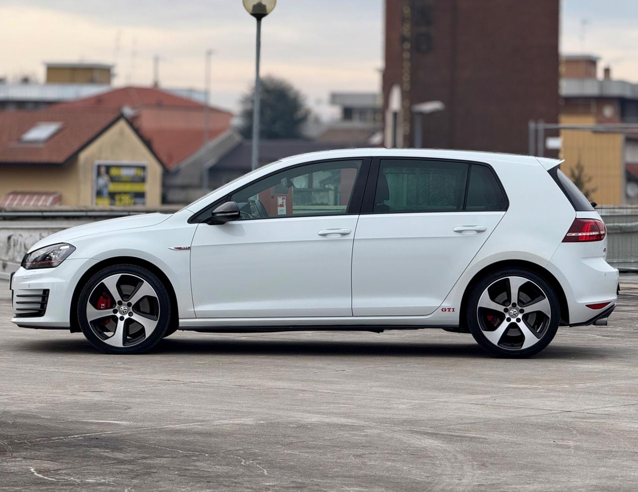 Volkswagen Golf GTI VW 7 PERFORMANCE 2.0TURBO DSG 230CV 5P 2014