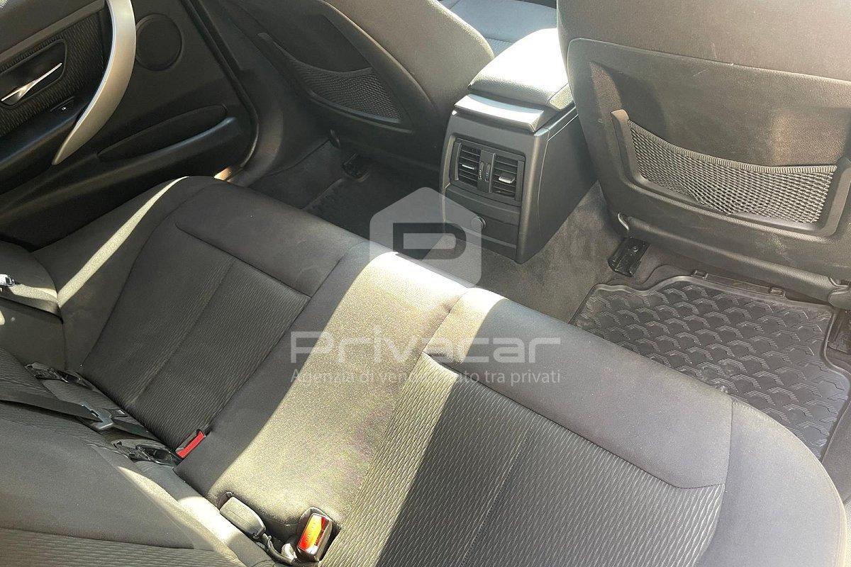 BMW 318d Touring Business aut.