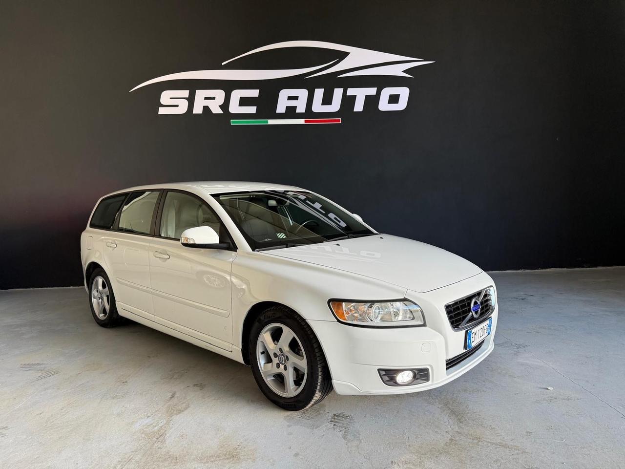 Volvo V50 D2 R-design
