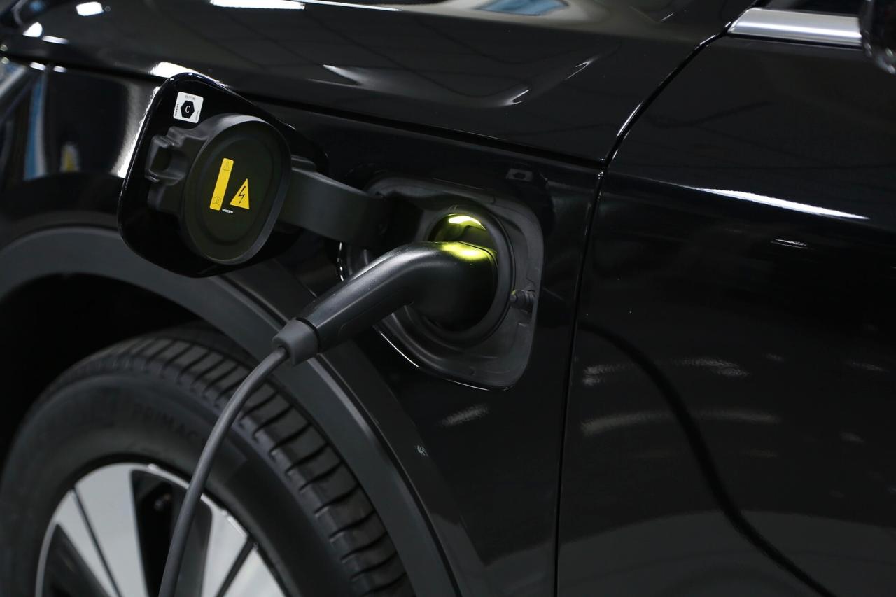 Volvo XC40 T5 Recharge Plug-in Hybrid Core auto