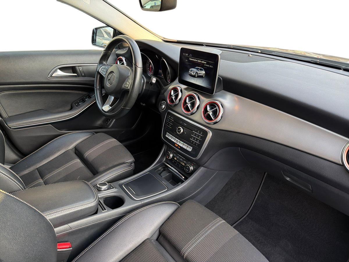 Mercedes-Benz GLA 180 Sport auto