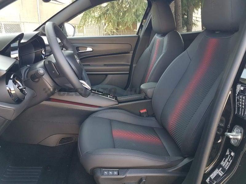 Alfa Romeo Junior Junior 1.2 ibrida Q4 145cv edct6