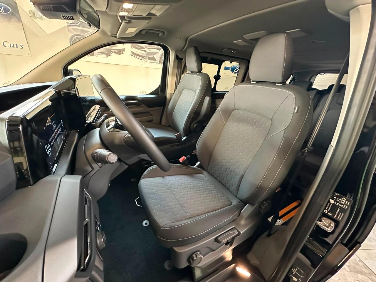 Ford Tourneo Custom Titanium KM0
