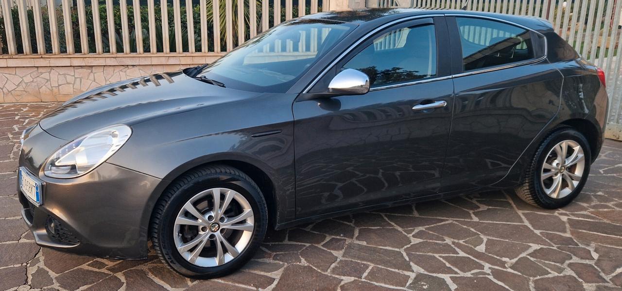 Alfa Romeo Giulietta 1.6 JTDm-2 105 CV Distinctive