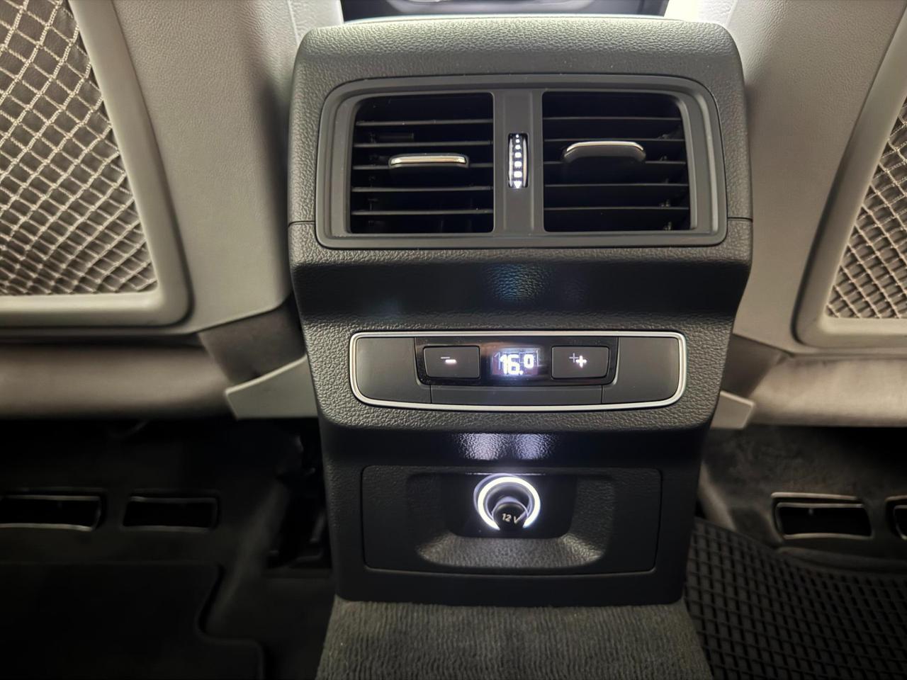 Audi Q5 40 2.0 tdi mhev Business quattro 204cv s-tronic GANCIO TRAINO SOSP. ADATTIVE