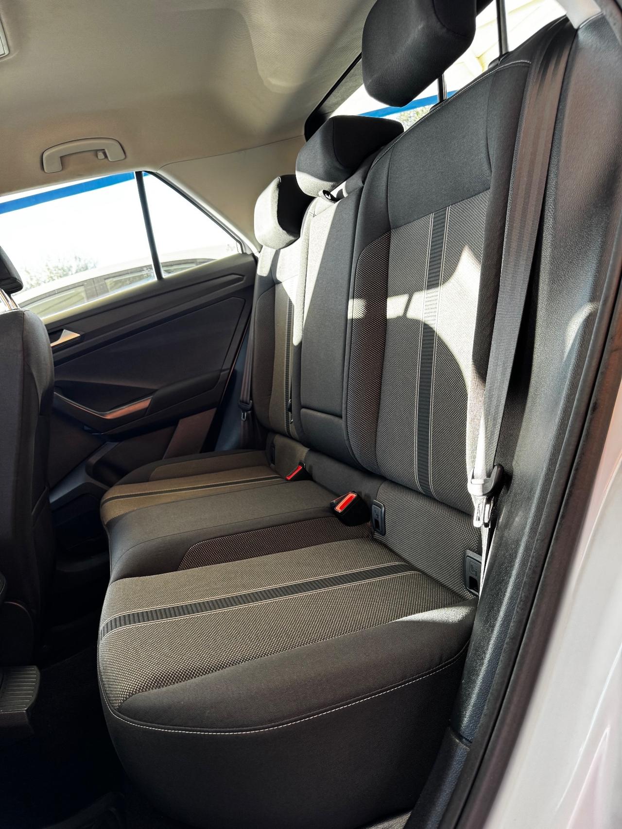 Volkswagen T-Roc 1.6 TDI SCR Advanced BlueMotion Technology