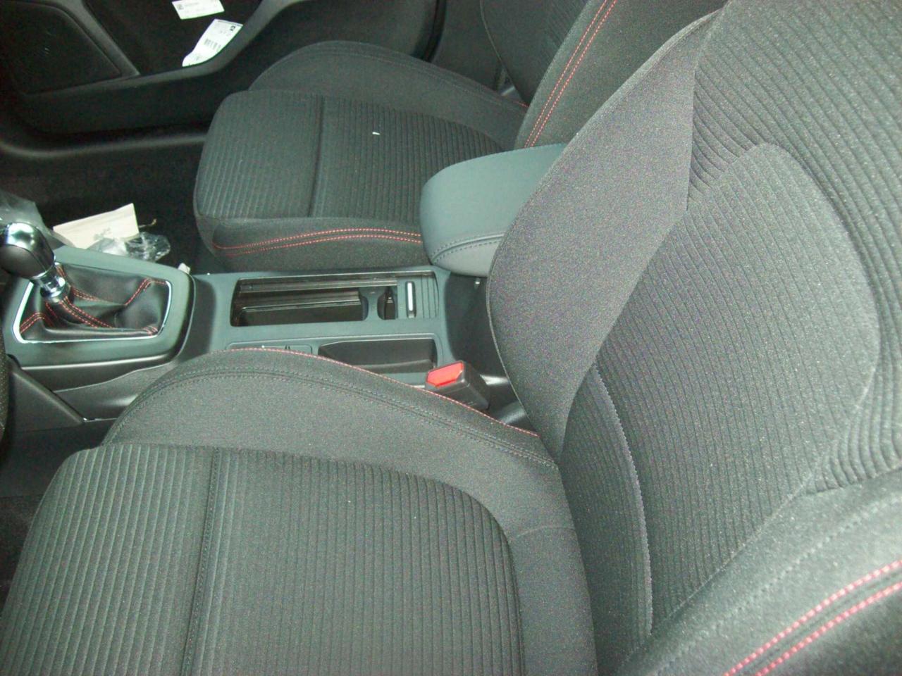 Ford Focus 1.0 EcoBoost Hybrid 125 CV 5p. ST-Line