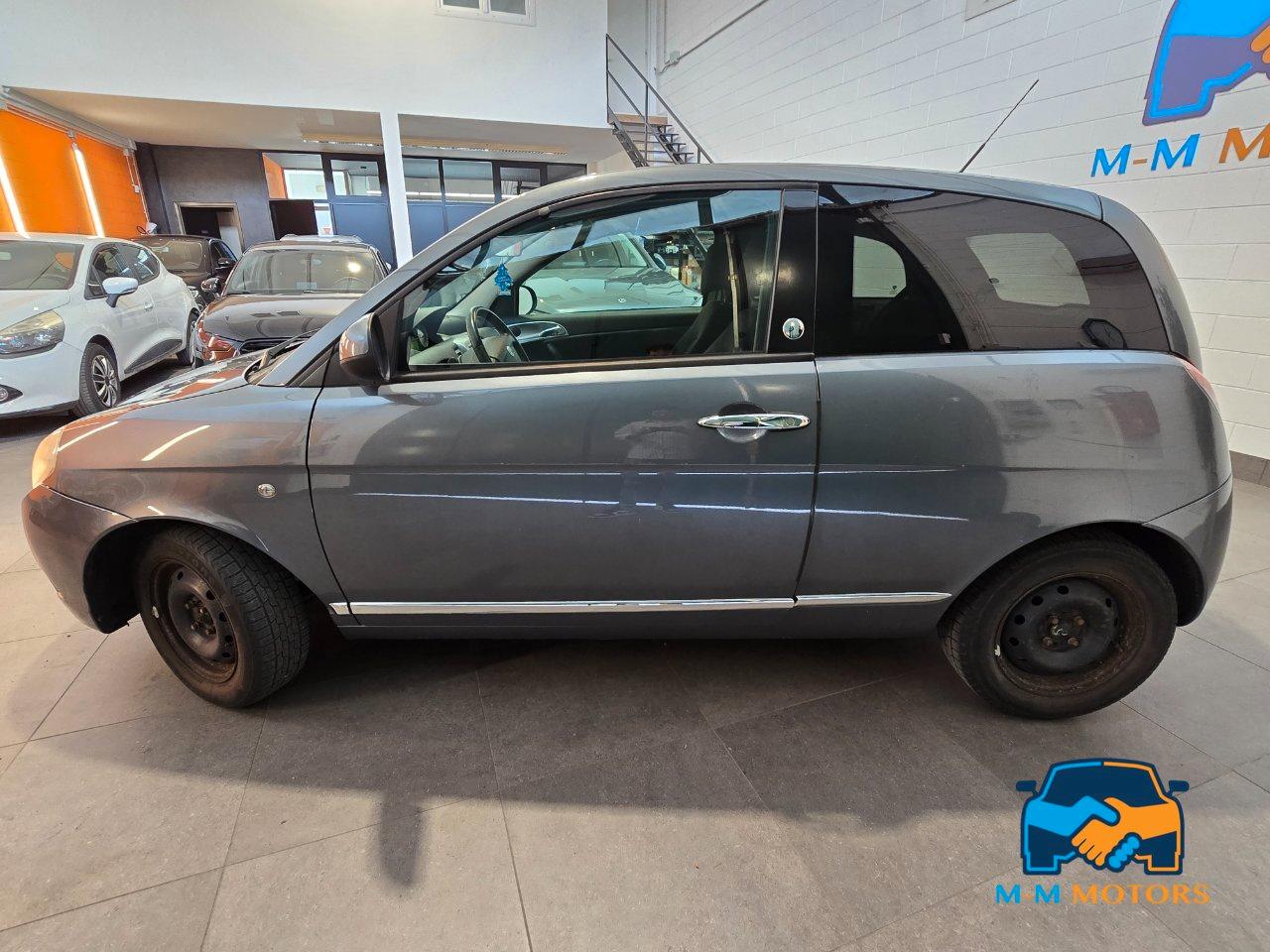 Lancia Ypsilon 3 Porte Ypsilon 1.4 8v Argento ecochic Gpl