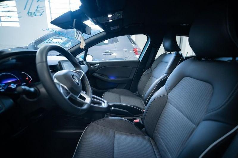 Renault Clio 1.6 E-Tech hybrid Intens 140cv auto my21