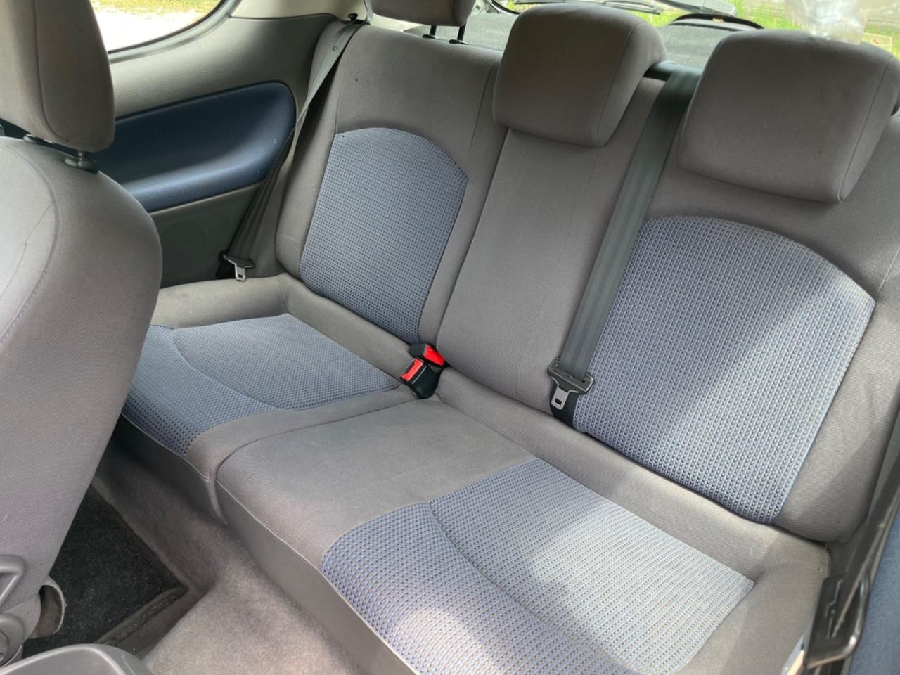 Peugeot 206 1.1 Benzina - Neopatentati