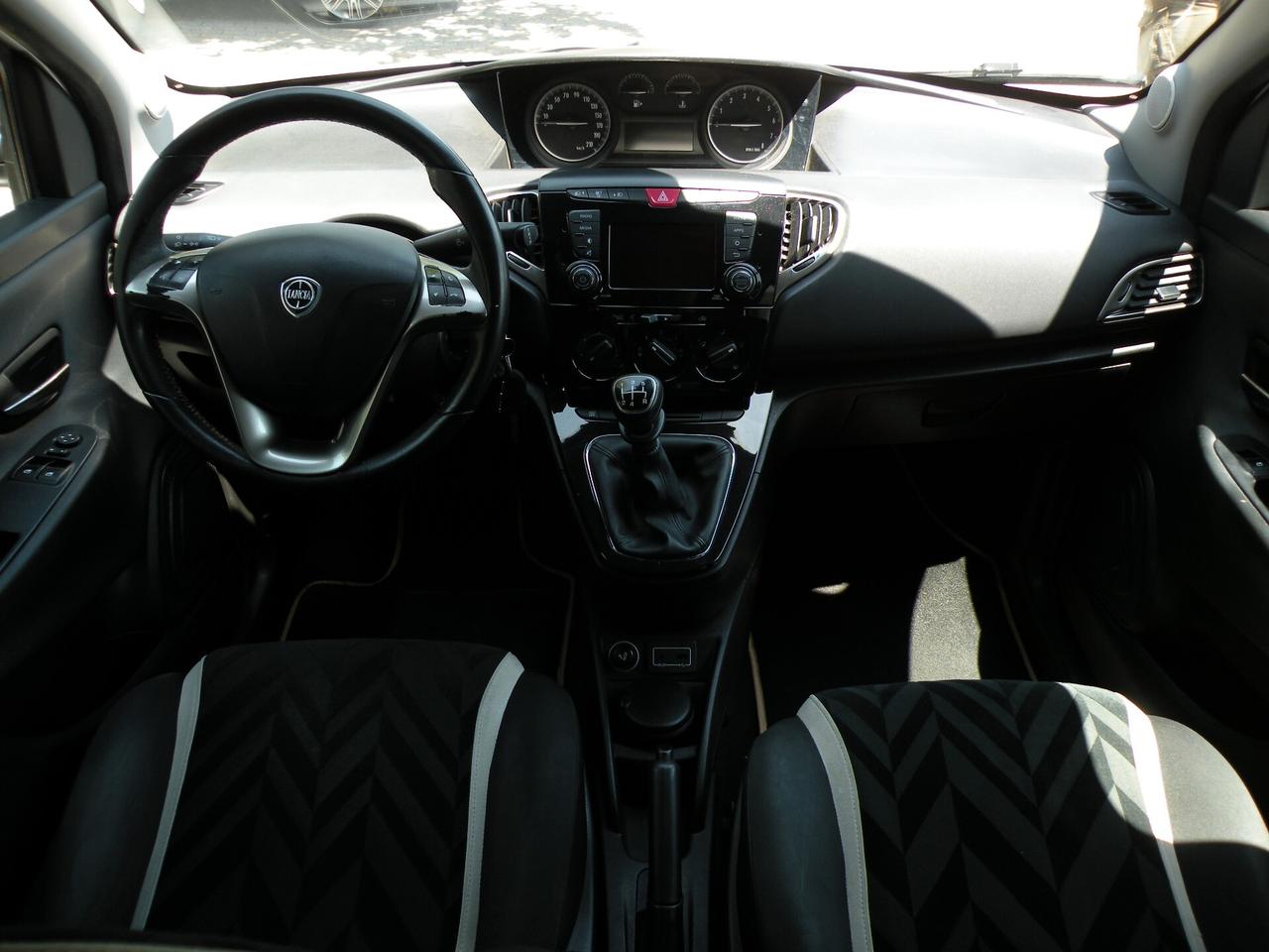 LANCIA YPSILON 1.2 69CV 2016