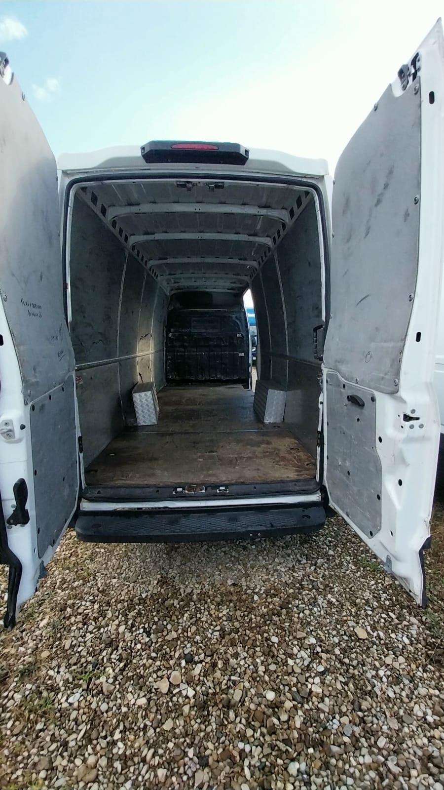 Iveco DAILY TETTO ALTO LUNGO