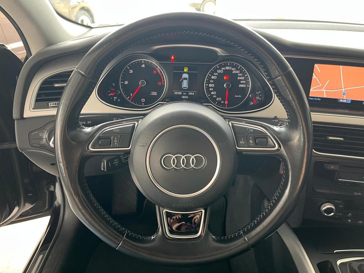 Audi A4 2.0 TDI 120 CV S-Line