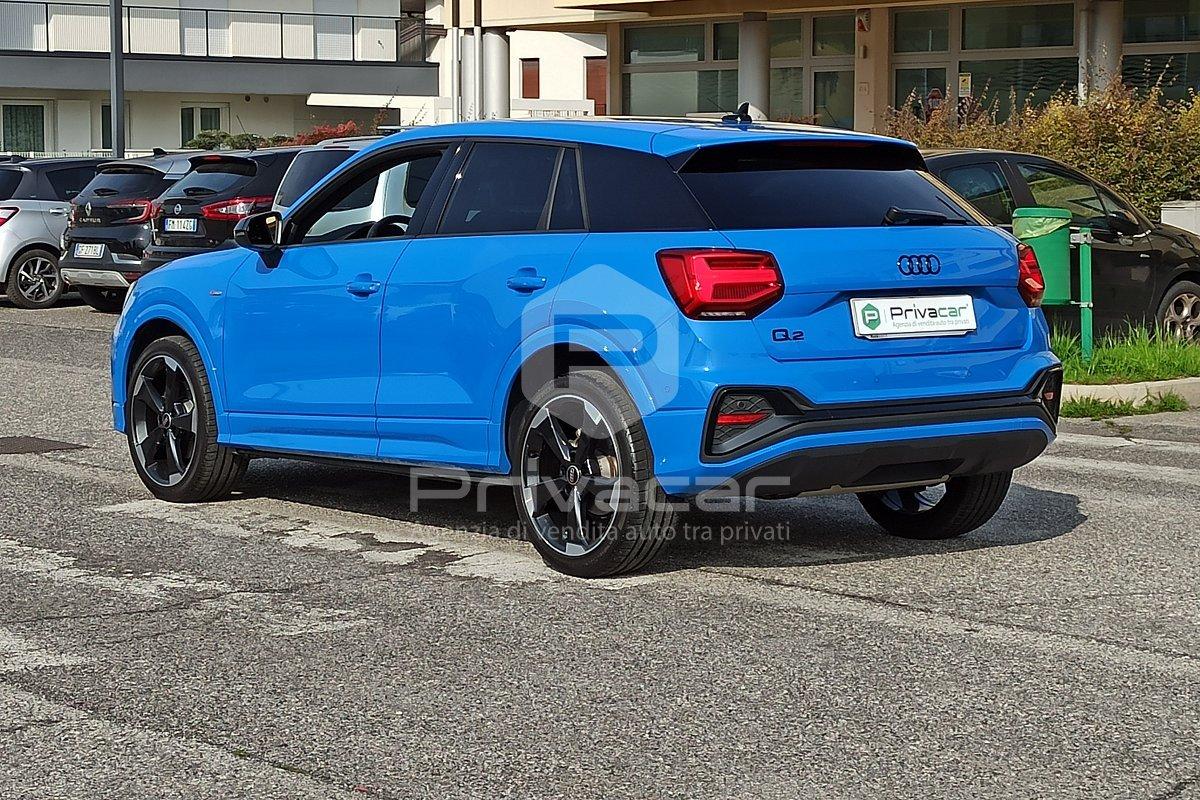 AUDI Q2 35 TFSI S tronic Identity Black